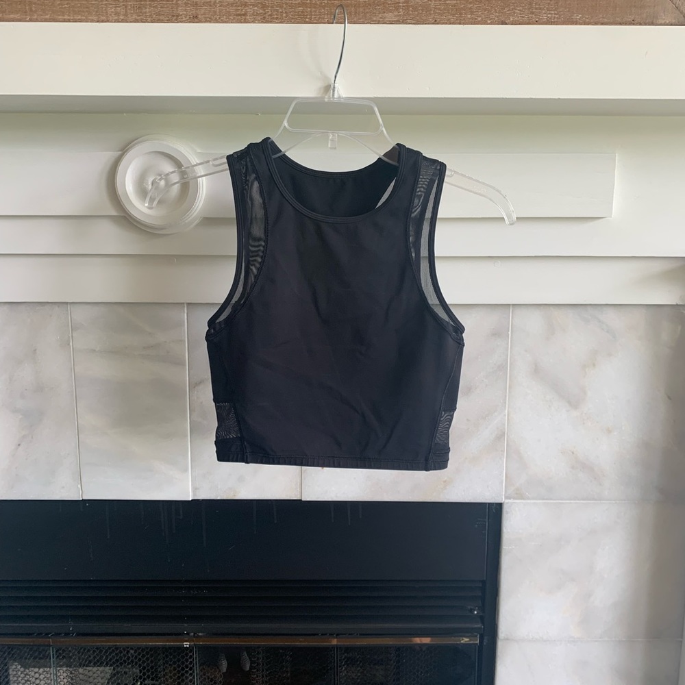 Lulu Lemon Black Cropped Tank Size 4